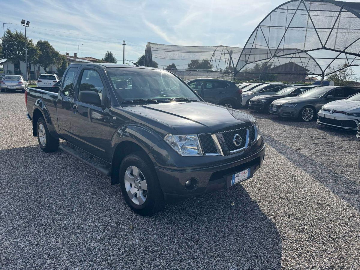 Nissan Navara 2.5 dCi 190CV 4 porte Double Cab LE Plus (3)
