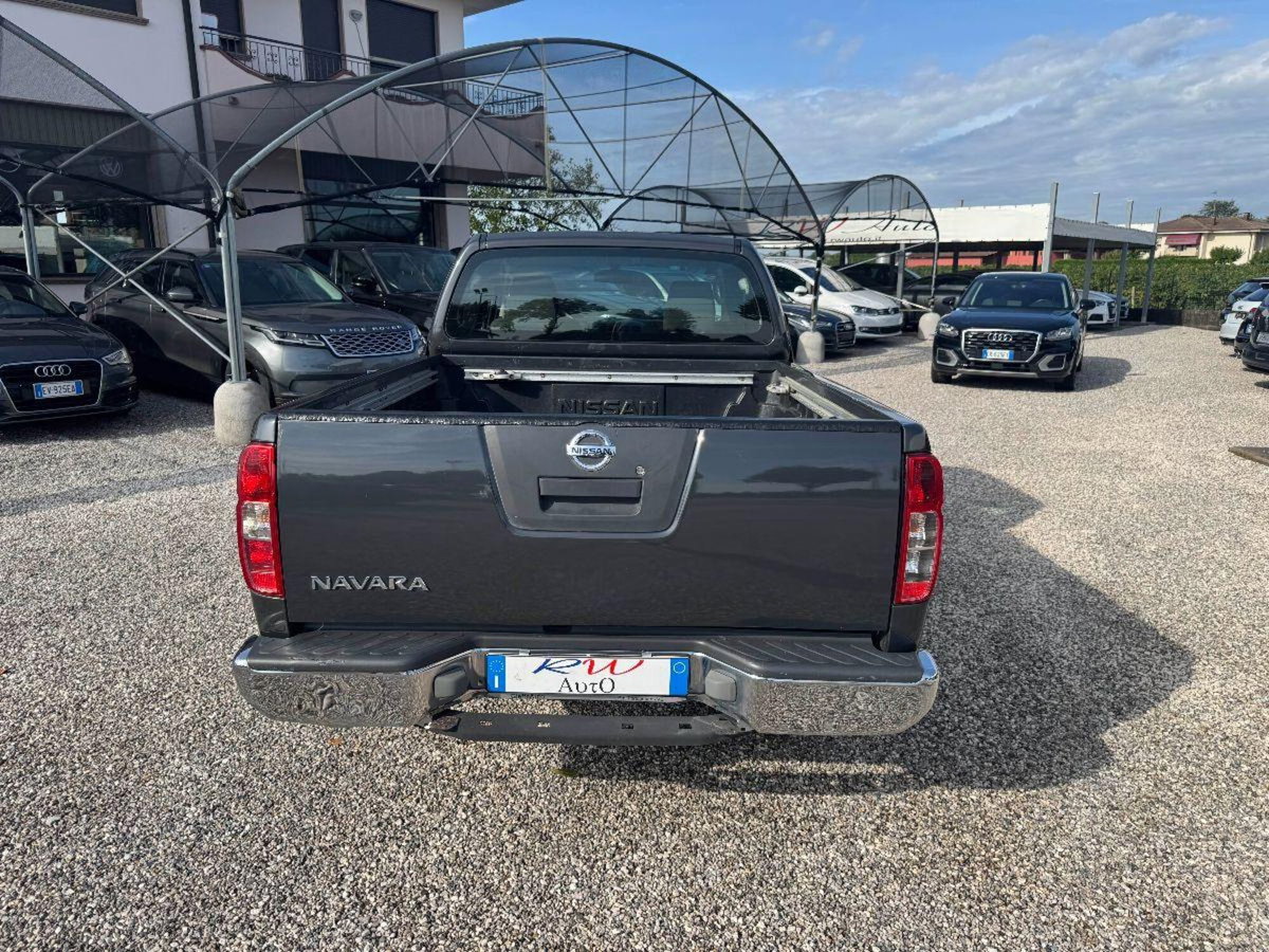 Nissan Navara 2.5 dCi 190CV 4 porte Double Cab LE Plus (7)
