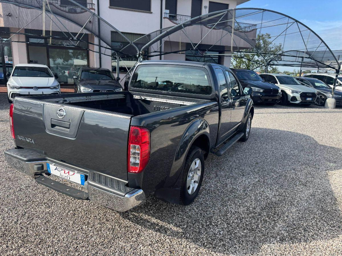 Nissan Navara 2.5 dCi 190CV 4 porte Double Cab LE Plus (9)
