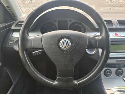 Volkswagen Passat Variant 2.0 TDI 170CV DPF Highline (10)