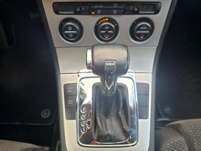 Volkswagen Passat Variant 2.0 TDI 170CV DPF Highline (12)