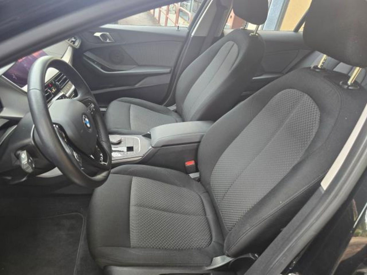 Volkswagen Passat Variant 2.0 TDI 170CV DPF Highline (15)