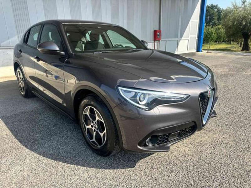 Alfa Romeo Stelvio Stelvio 2.2 Turbodiesel 160 CV AT8 RWD Super Business
