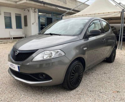 Lancia Ypsilon 1.2 69 CV 5 porte Elefantino Blu