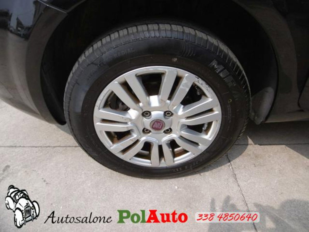 Fiat Punto 1.4 8V 5 porte Natural Power Lounge (9)