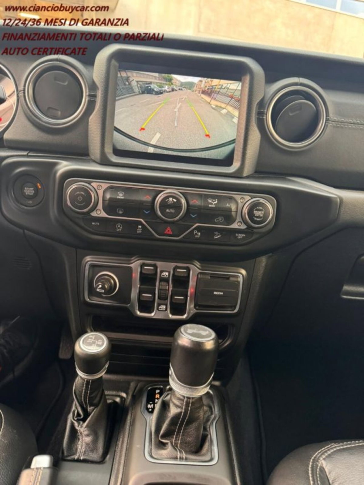 Jeep Wrangler Unlimited 2.2 Mjt II Sahara (8)
