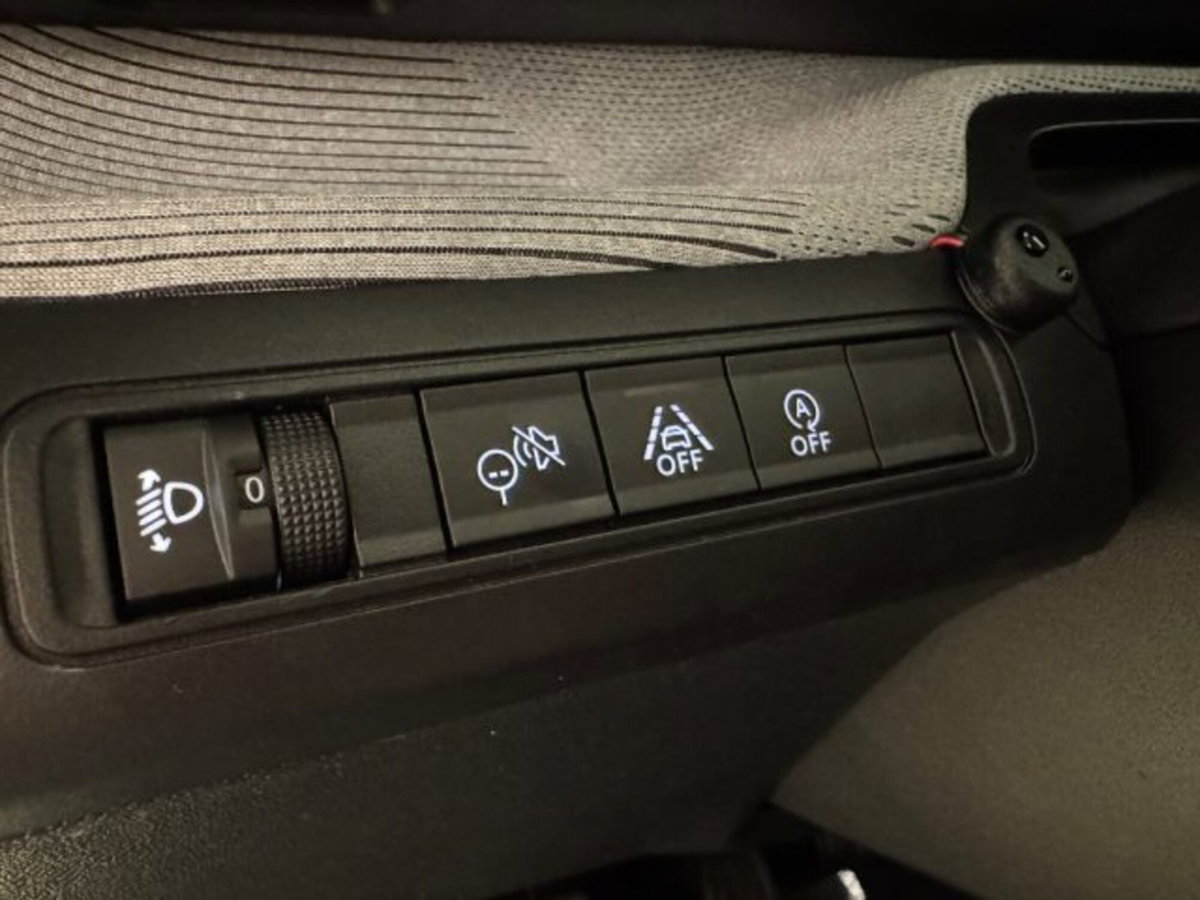 Citroen C3 Aircross 1.2 puretech turbo Plus 100cv (12)