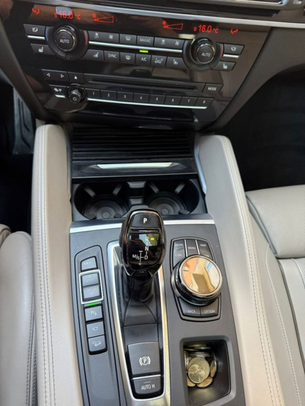 BMW X6 xDrive30d 258CV Msport (17)