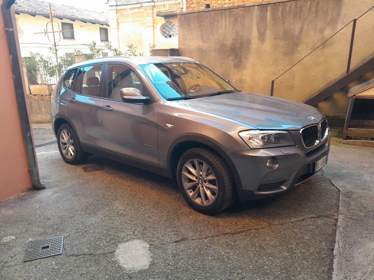 BMW X3 xDrive20d Futura (2)