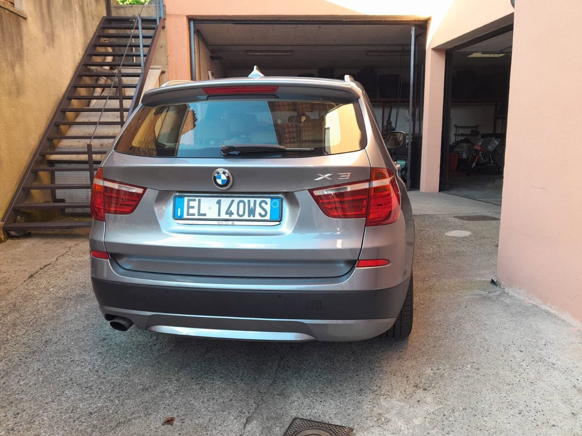 BMW X3 xDrive20d Futura (3)