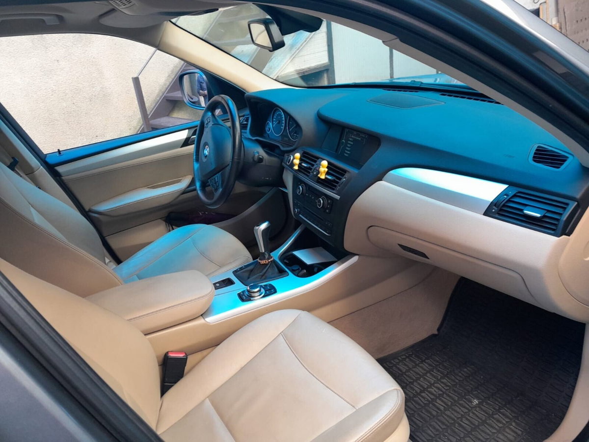 BMW X3 xDrive20d Futura (4)