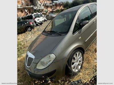 Lancia Musa 1.9 Multijet Platino usata