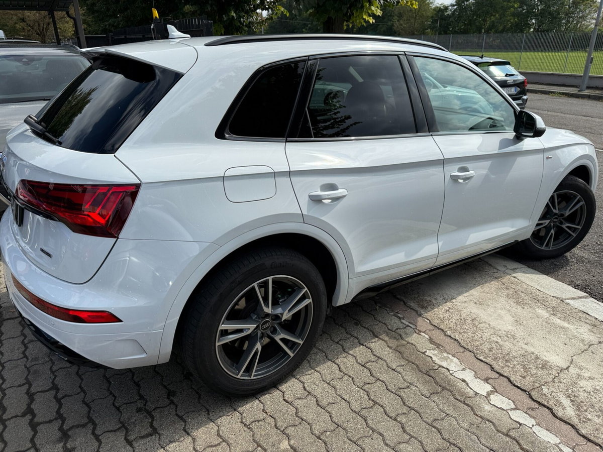 Audi Q5 45 2.0 tfsi mhev 12V S line quattro s-tronic (6)