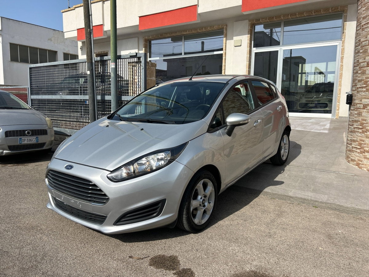 Ford Fiesta 1.5 TDCi 75CV 5 porte Titanium