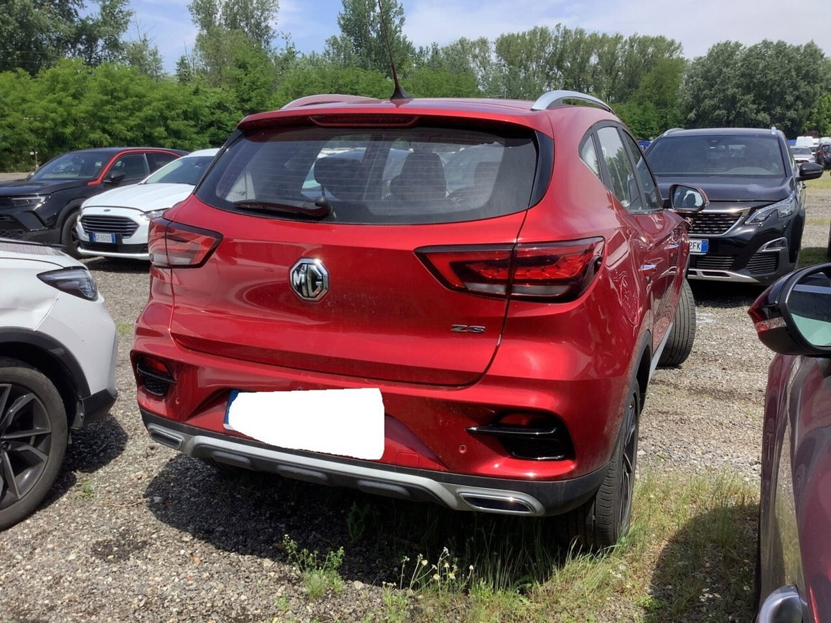 Mg ZS ZS 1.5 Luxury (2)