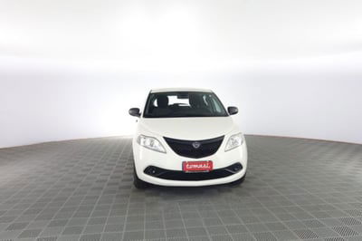 Lancia Ypsilon 1.0 FireFly 5 porte S&S Hybrid Silver Plus usata