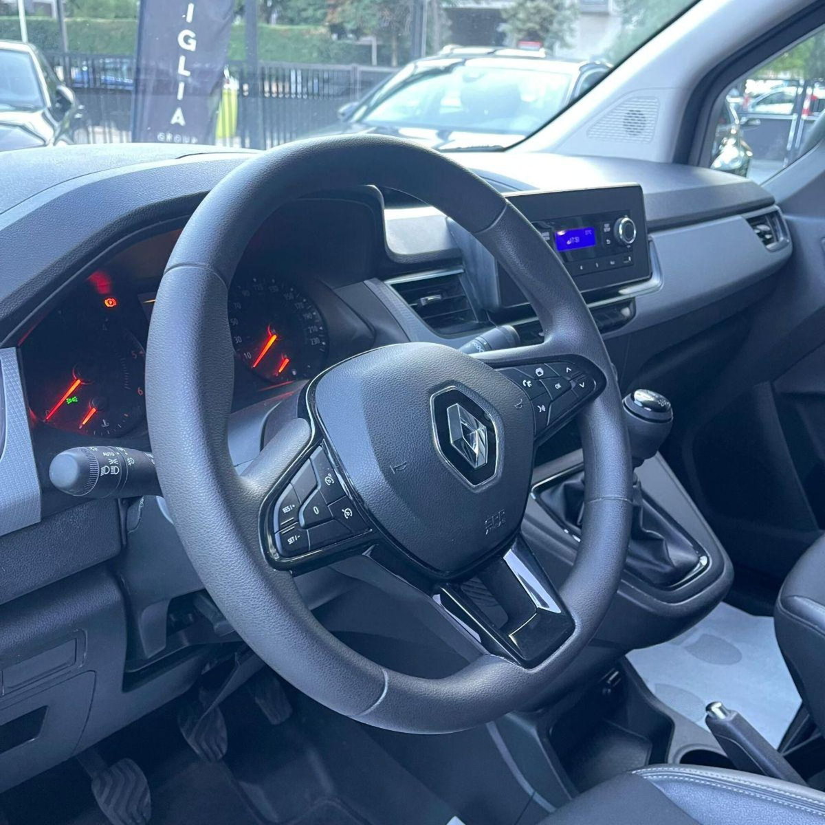 Renault Kangoo 1.5 dCi 115CV Van (6)