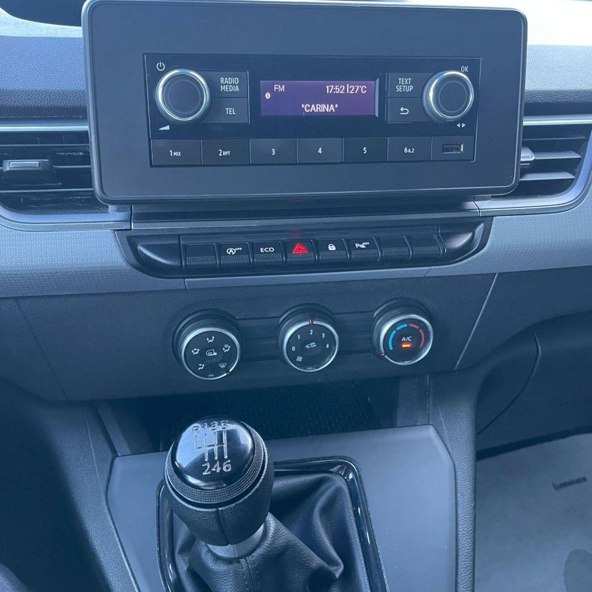 Renault Kangoo 1.5 dCi 115CV Van (8)