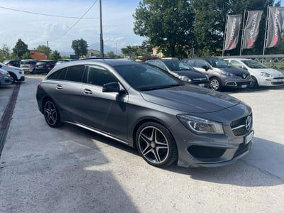 Mercedes-Benz CLA Shooting Brake 220 d Automatic Premium Dark Night usata