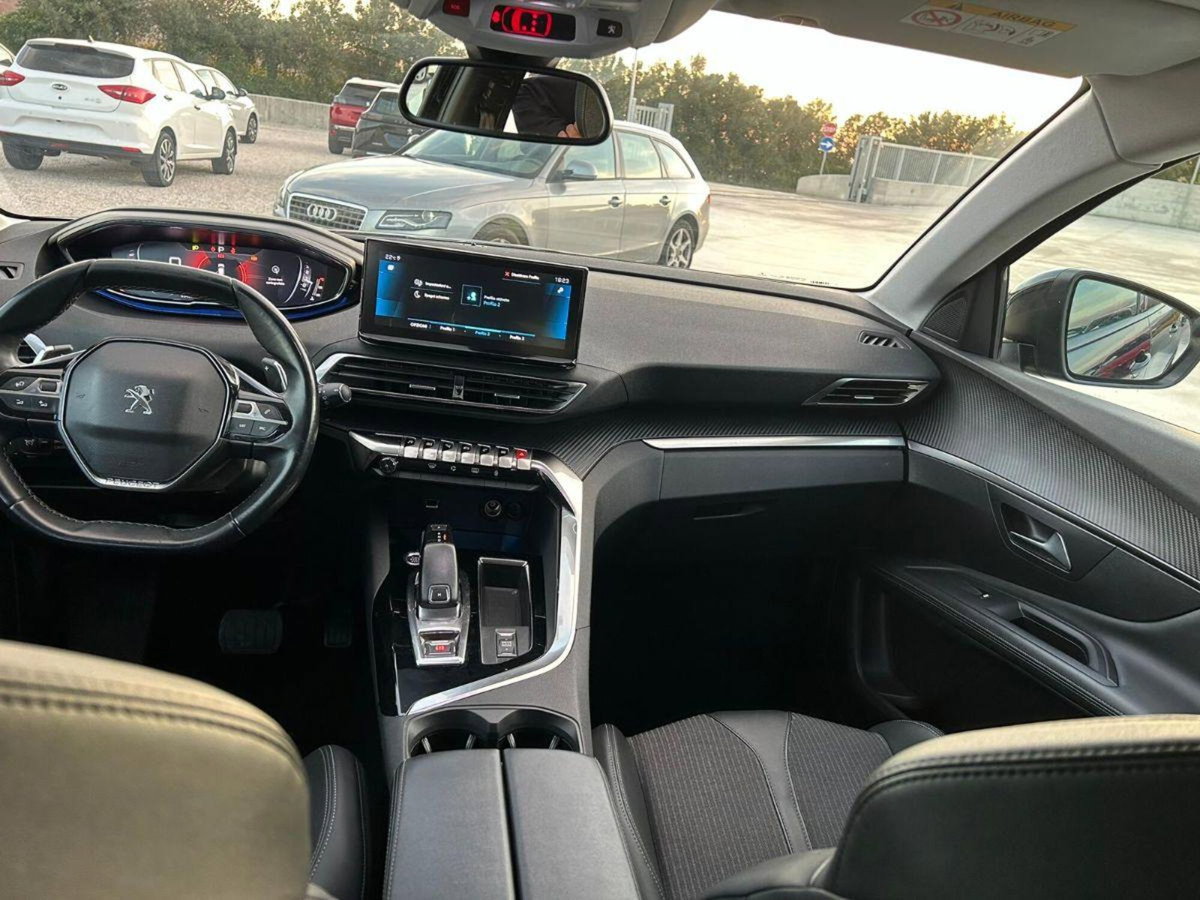 Peugeot 3008 BlueHDi 130 S&S EAT8 Allure Pack (7)