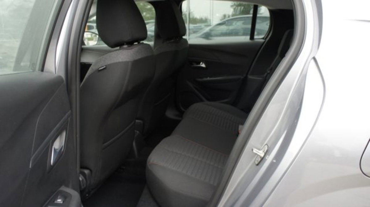 Peugeot 208 1.2 puretech Active s&s 75cv (11)