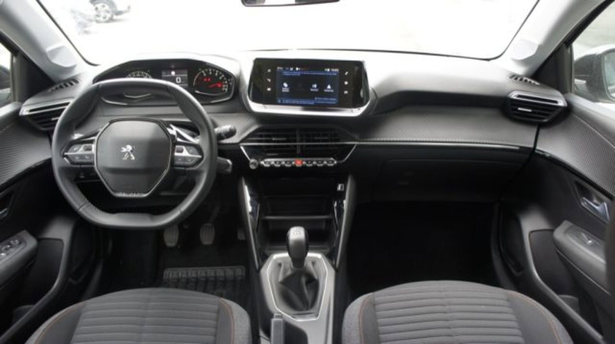 Peugeot 208 1.2 puretech Active s&s 75cv (12)