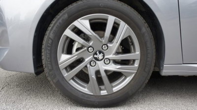 Peugeot 208 1.2 puretech Active s&s 75cv (8)