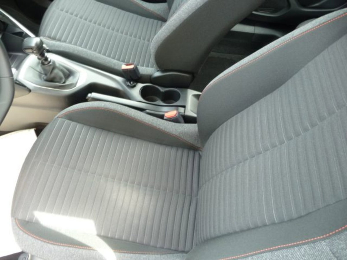 Peugeot 2008 BlueHDi 110 S&S Active (6)