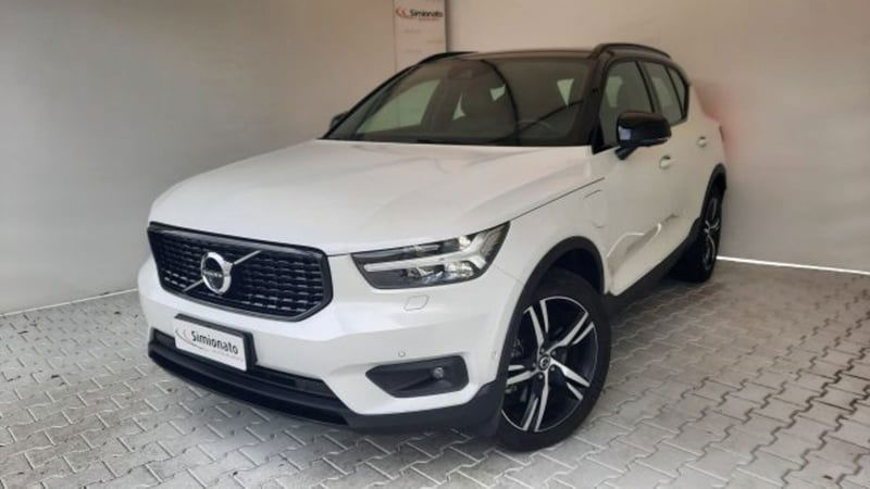 Volvo XC40 T5 Recharge Plug-in Hybrid R-design
