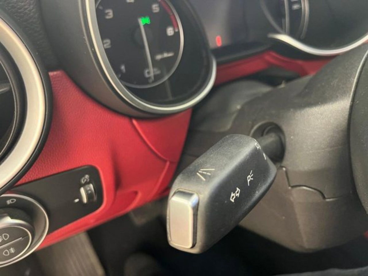 Alfa Romeo Stelvio Stelvio 2.2 Turbodiesel 180 CV AT8 Q4 Executive (11)