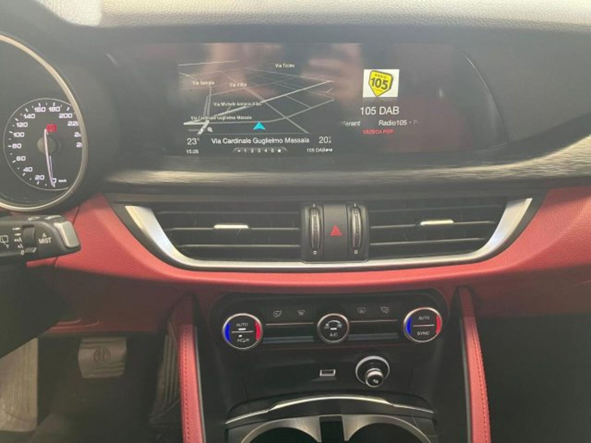 Alfa Romeo Stelvio Stelvio 2.2 Turbodiesel 180 CV AT8 Q4 Executive (15)