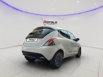 Lancia Ypsilon 1.2 69 CV 5 porte GPL Ecochic Gold (5)