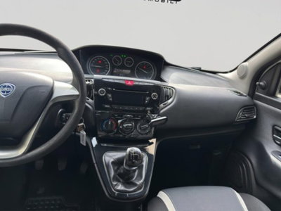 Lancia Ypsilon 1.2 69 CV 5 porte GPL Ecochic Gold (9)