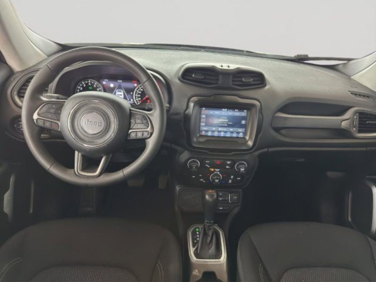 Jeep Renegade 1.3 T4 DDCT Limited (18)