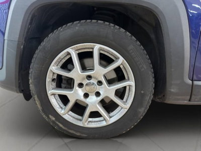 Jeep Renegade 1.3 T4 DDCT Limited (9)