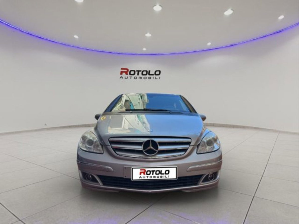 Mercedes-Benz Classe B 150 Sport (2)