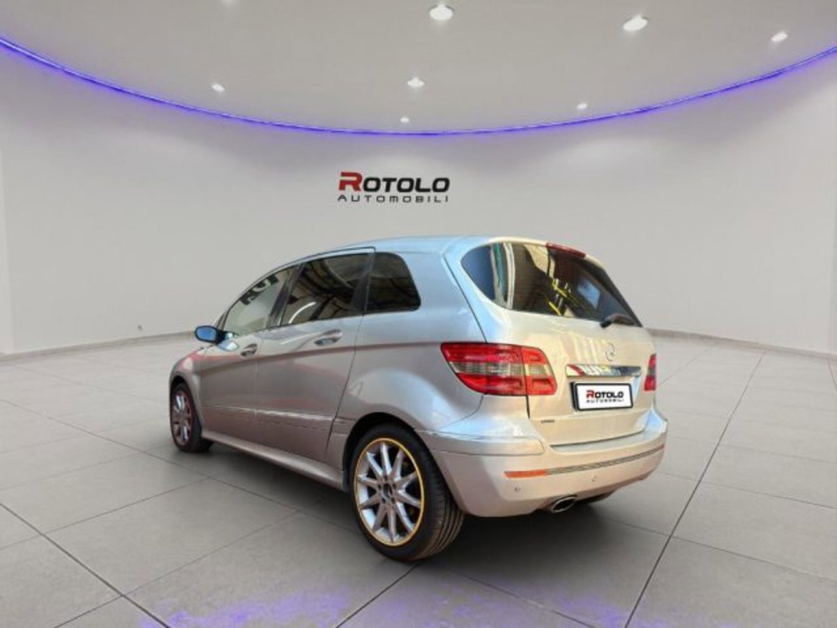 Mercedes-Benz Classe B 150 Sport (6)
