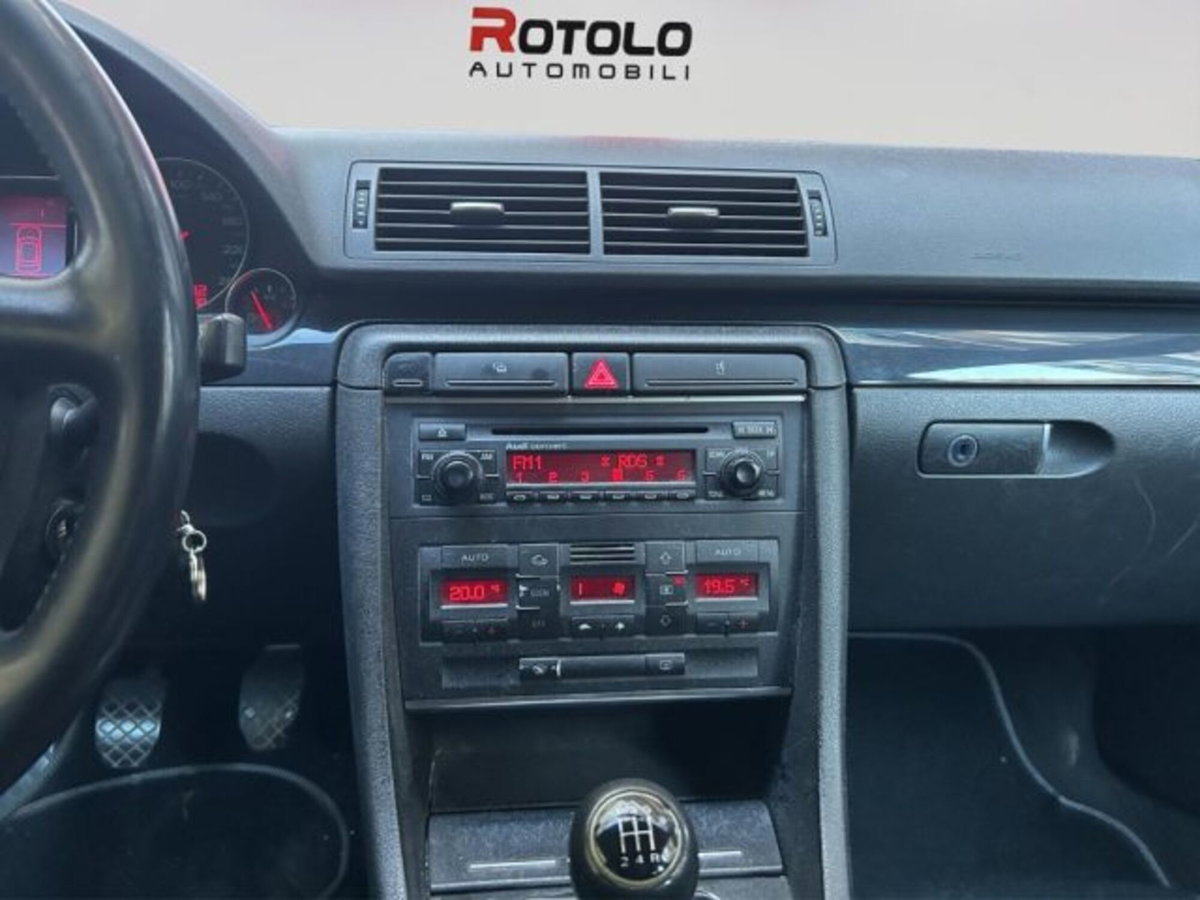 Audi A4 Avant 1.9 TDI/130 CV cat (10)