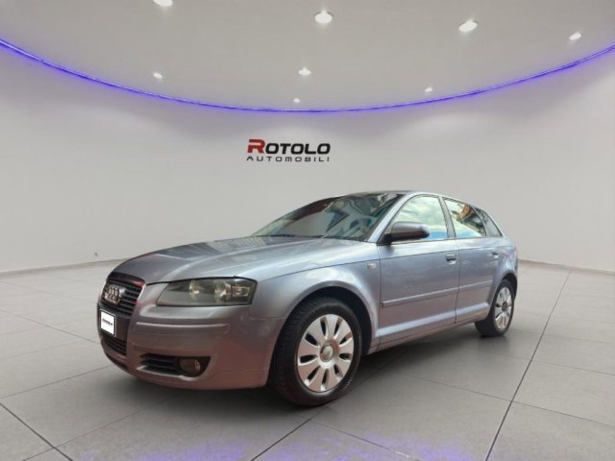 Audi A3 1.6 16V FSI Attraction