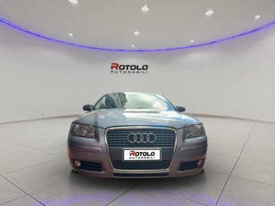 Audi A3 1.6 16V FSI Attraction (2)
