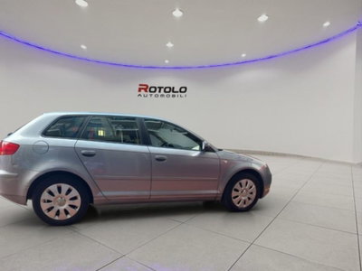 Audi A3 1.6 16V FSI Attraction (5)