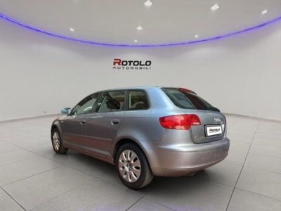 Audi A3 1.6 16V FSI Attraction (7)
