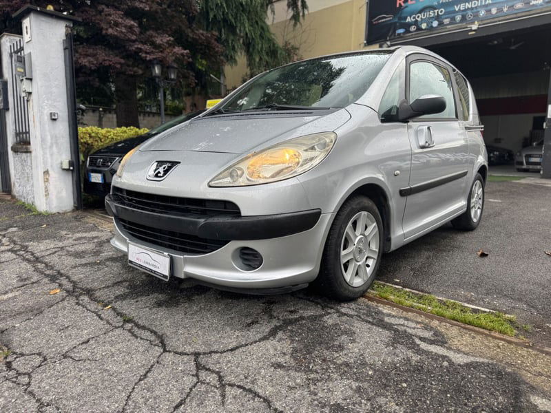 Peugeot 1007 1.4 HDi Sporty