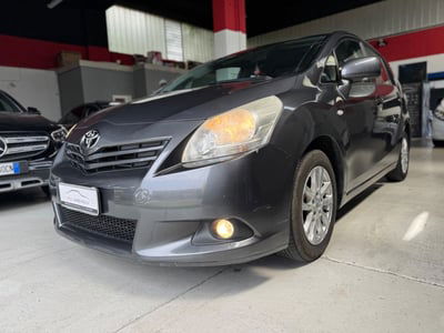 Toyota Verso 2.0 D Sol usata