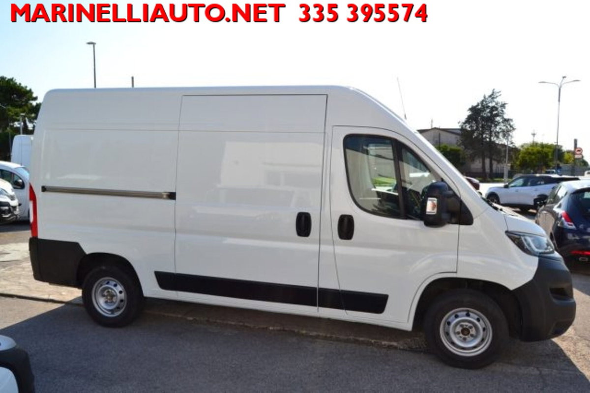 Peugeot Boxer Furgone 335 2.0 BlueHDi 130CV PM-TM Furgone Vetrato (6)