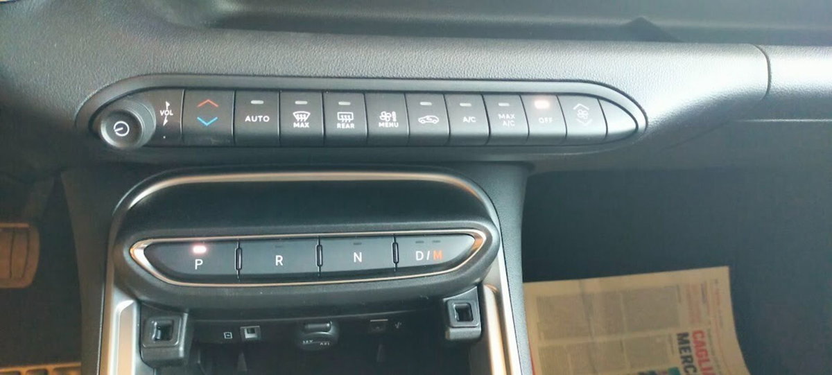 Jeep Avenger 1.2 turbo Summit fwd 100cv (10)