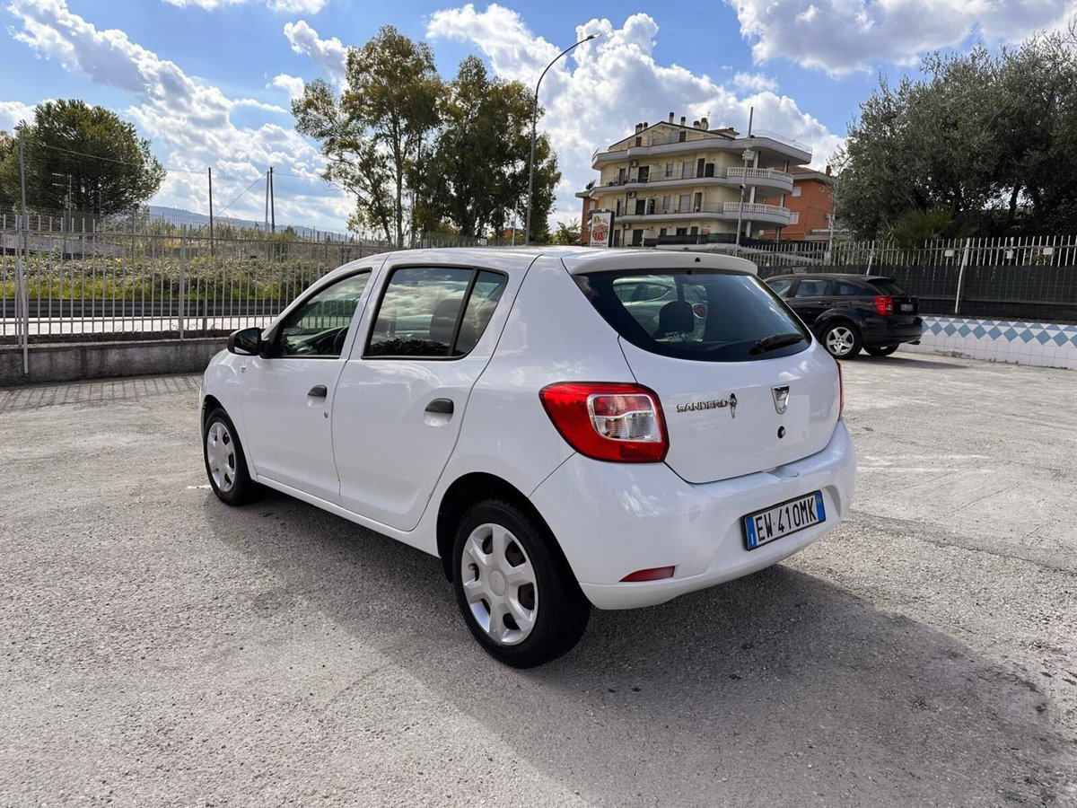 Dacia Sandero 1.2 GPL 75CV Extra (4)