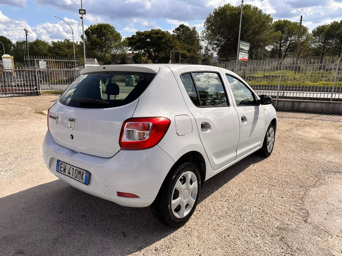 Dacia Sandero 1.2 GPL 75CV Extra (6)