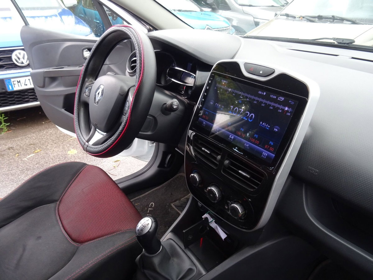 Renault Clio Sporter 1.2 75CV Wave (13)