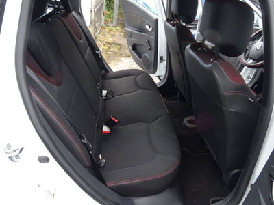 Renault Clio Sporter 1.2 75CV Wave (14)